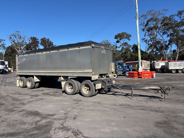 2022 Brentwood Trailers 8.2 m Quad Dog Tipping Trailer