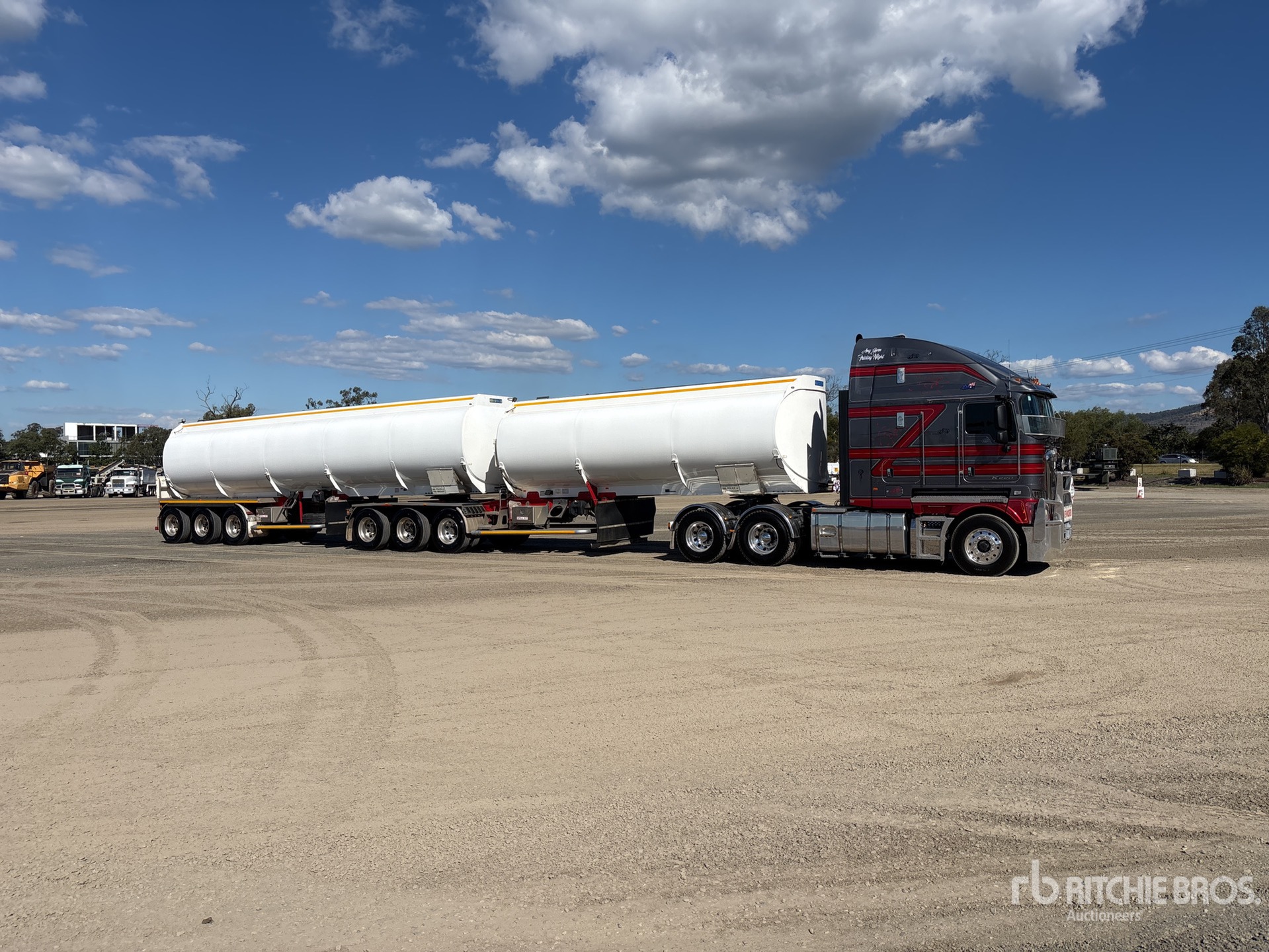 2024 Kenworth K220