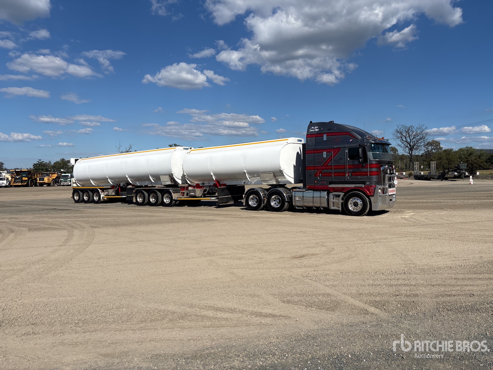 2024 Kenworth K220