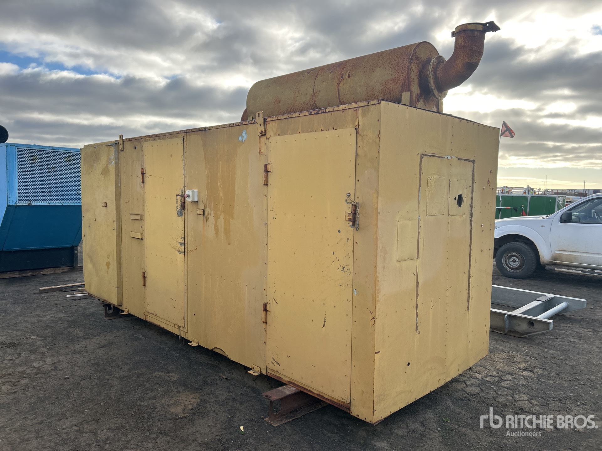 General Appearance with Picture, Right Rear Corner