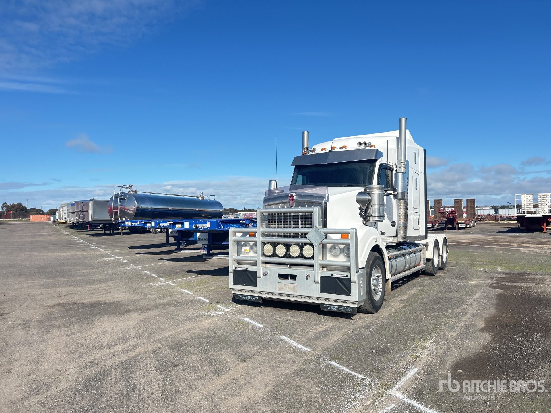2020 Kenworth T610SAR