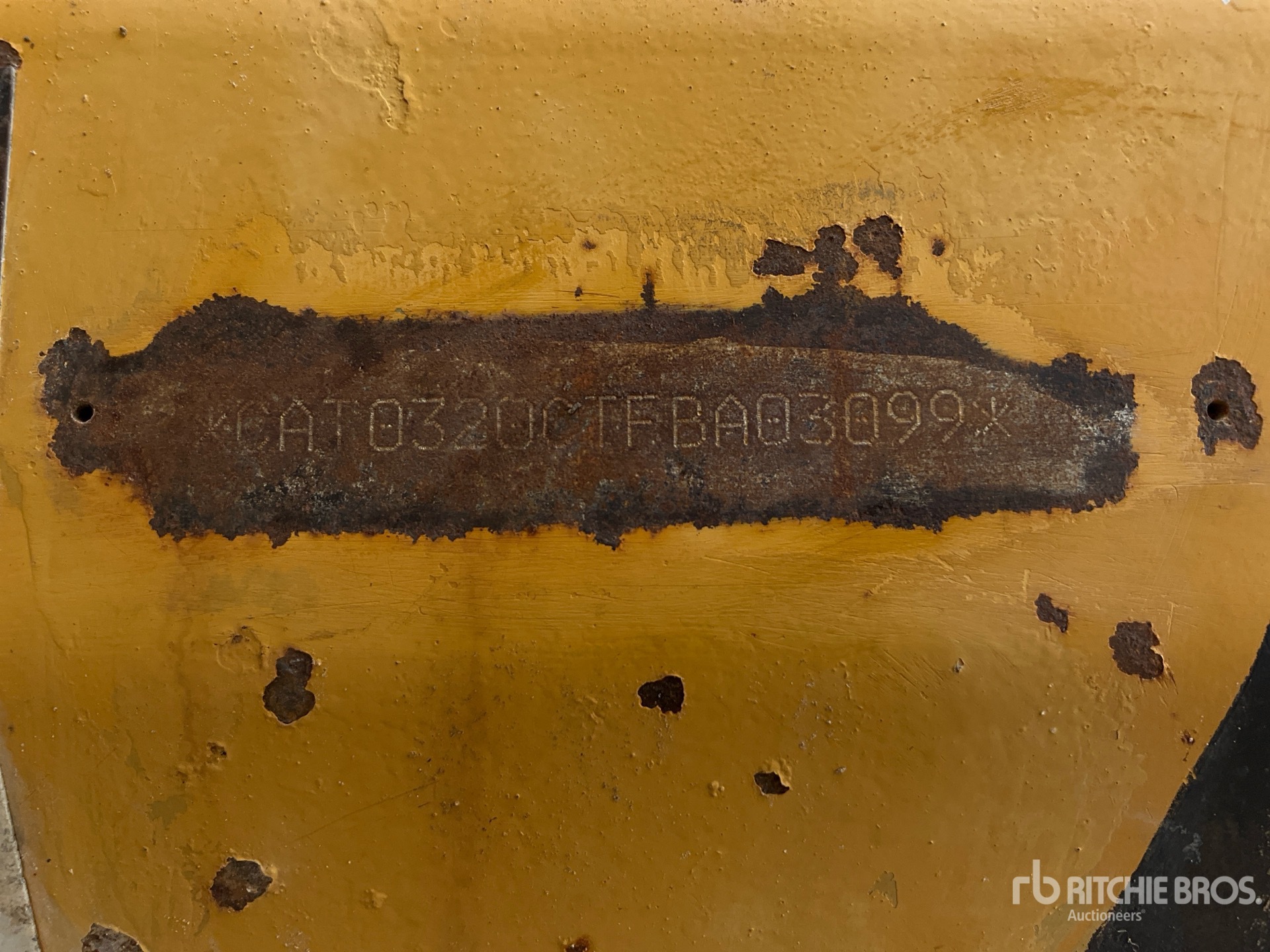 2004 Caterpillar 320C