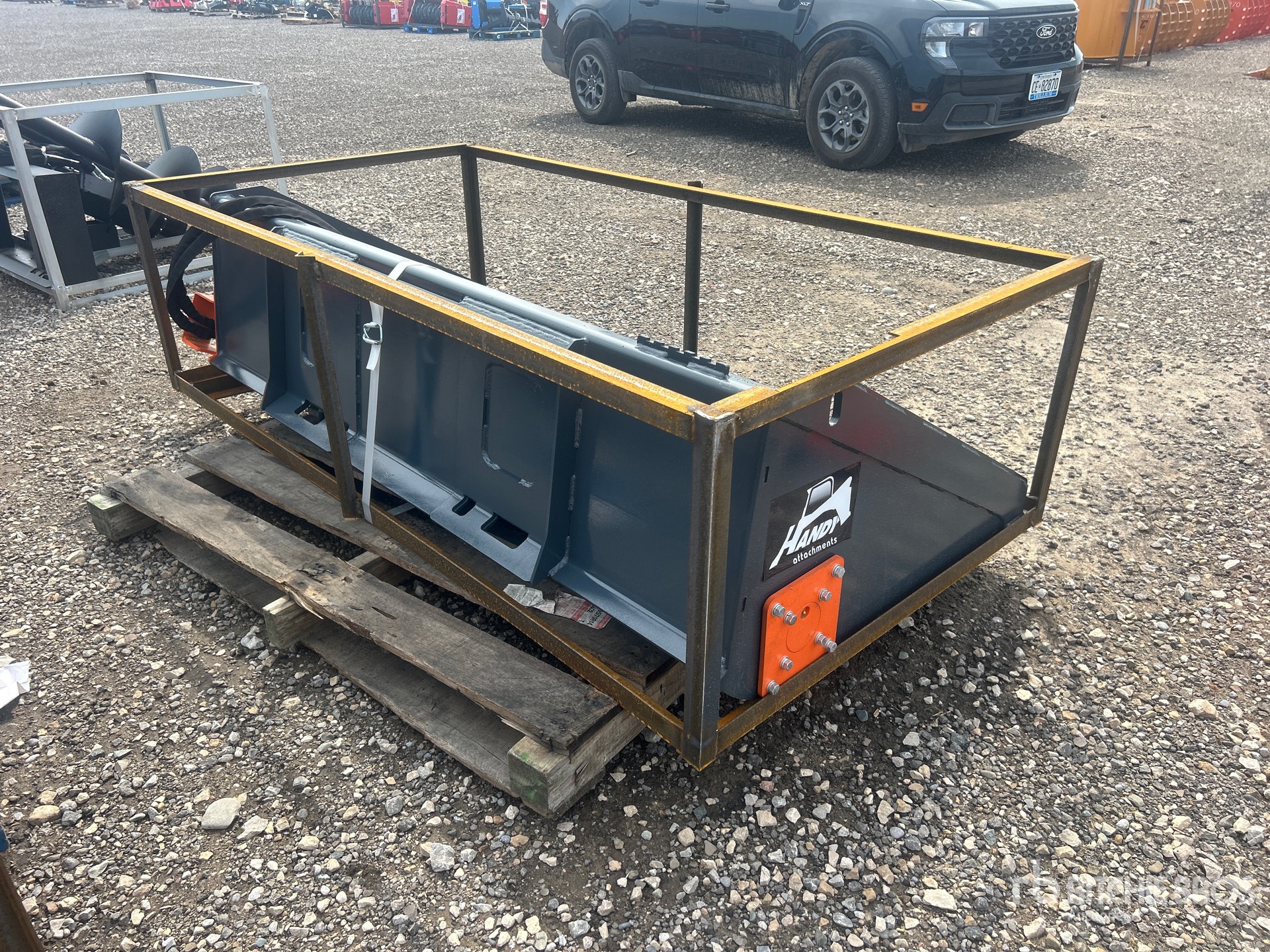 General Appearance with Picture, Right Rear Corner