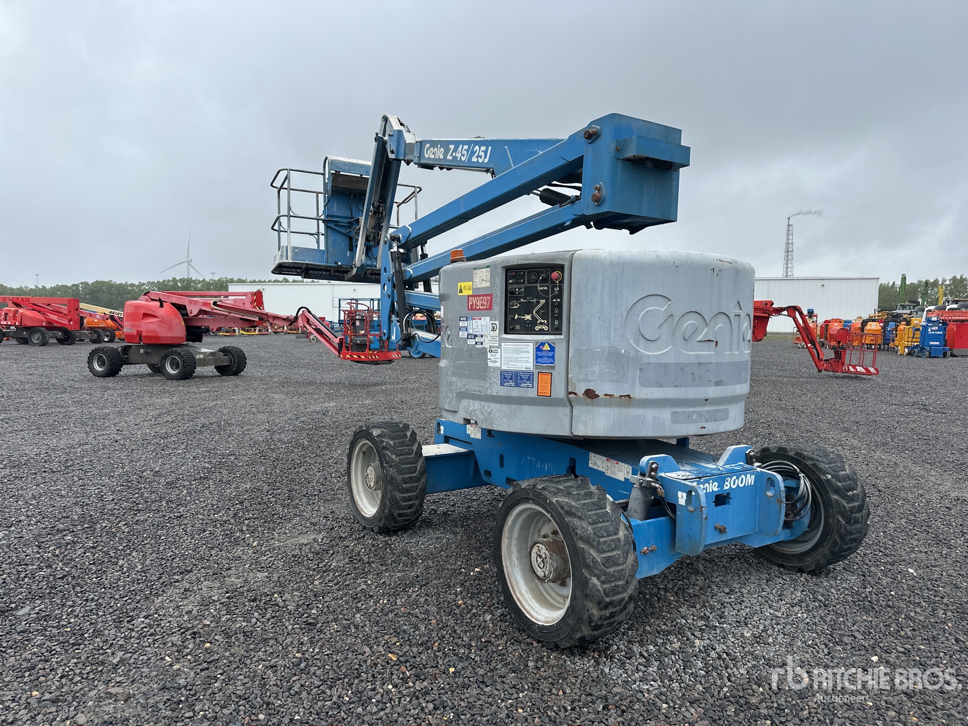 2013 Genie Z-45/25J