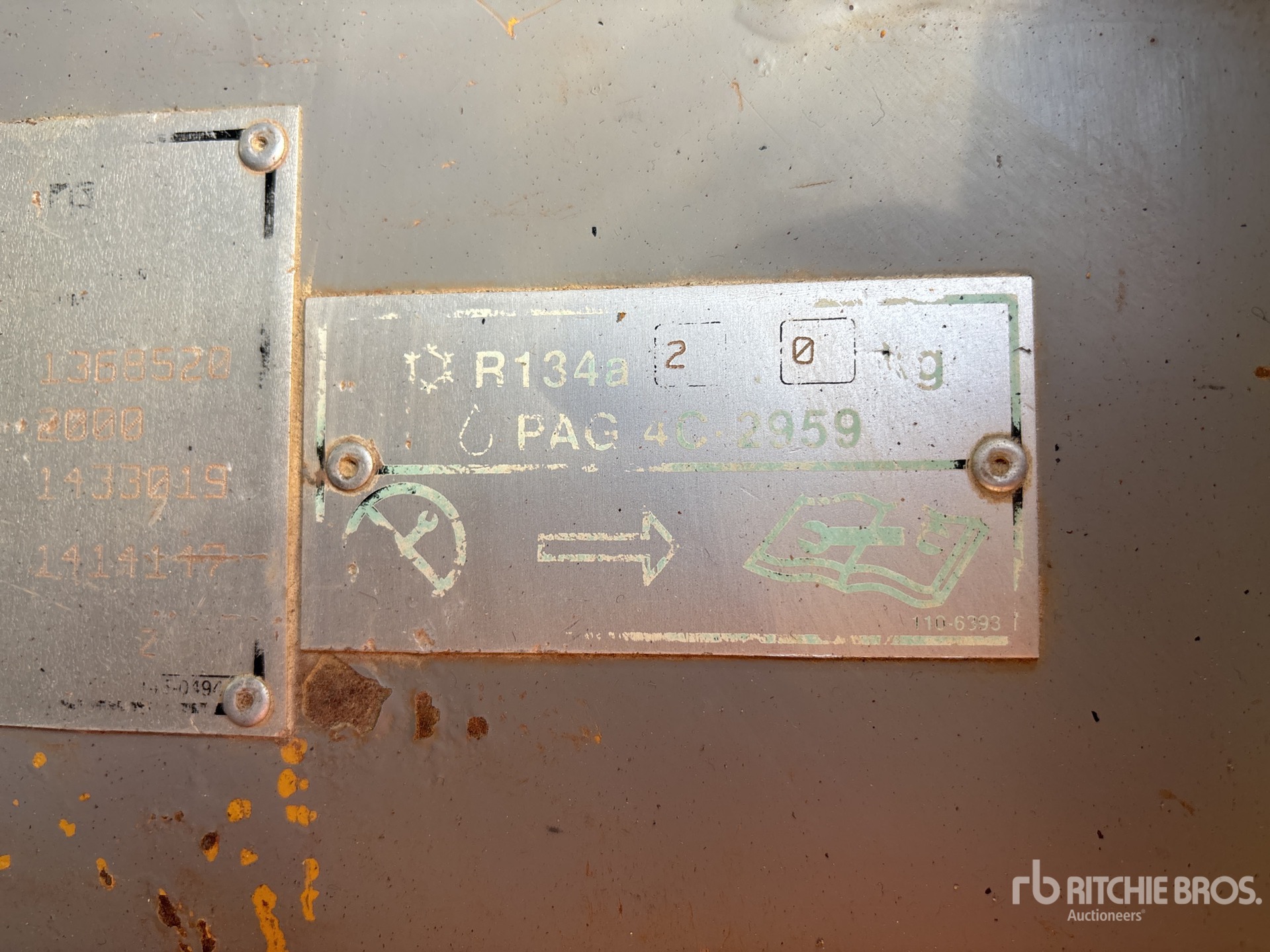 2000 Caterpillar D400E
