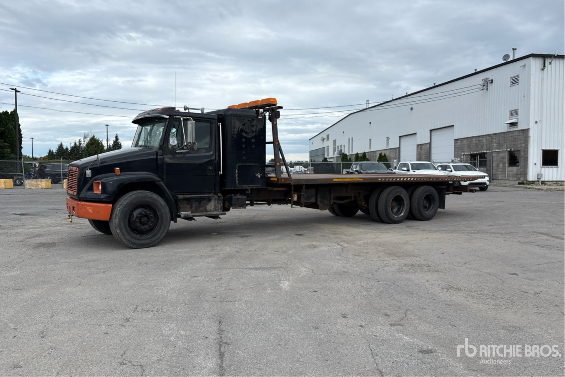 2004 Freightliner FL80