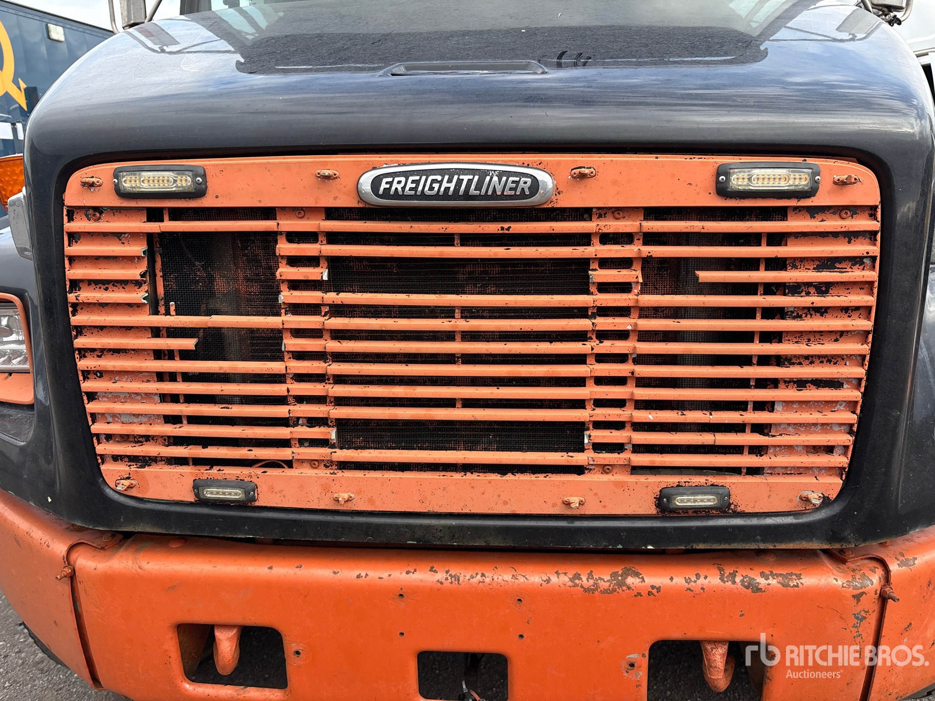 2004 Freightliner FL80
