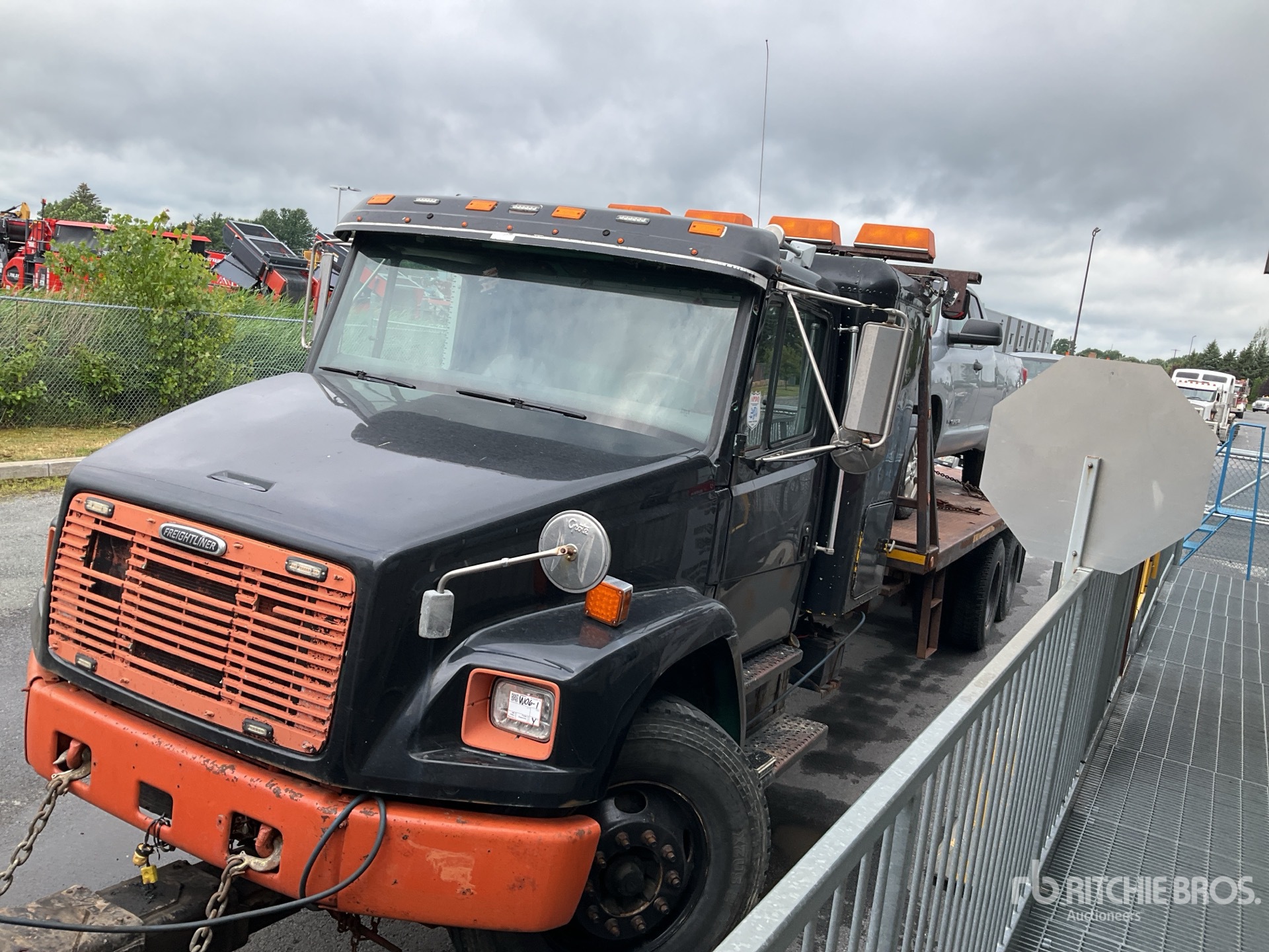 2004 Freightliner FL80