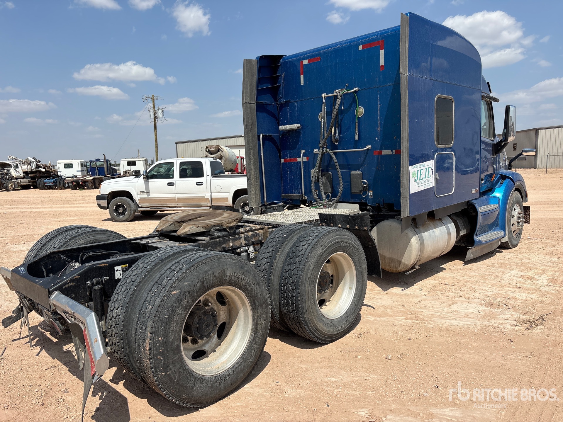 General Appearance with Picture, Right Rear Corner