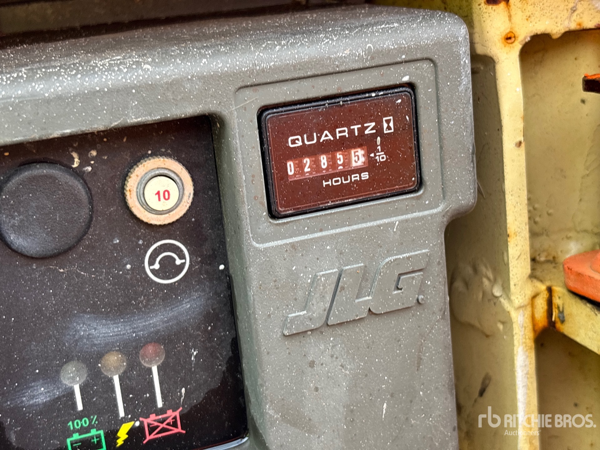 General Appearance with Hour Meter / Odometer