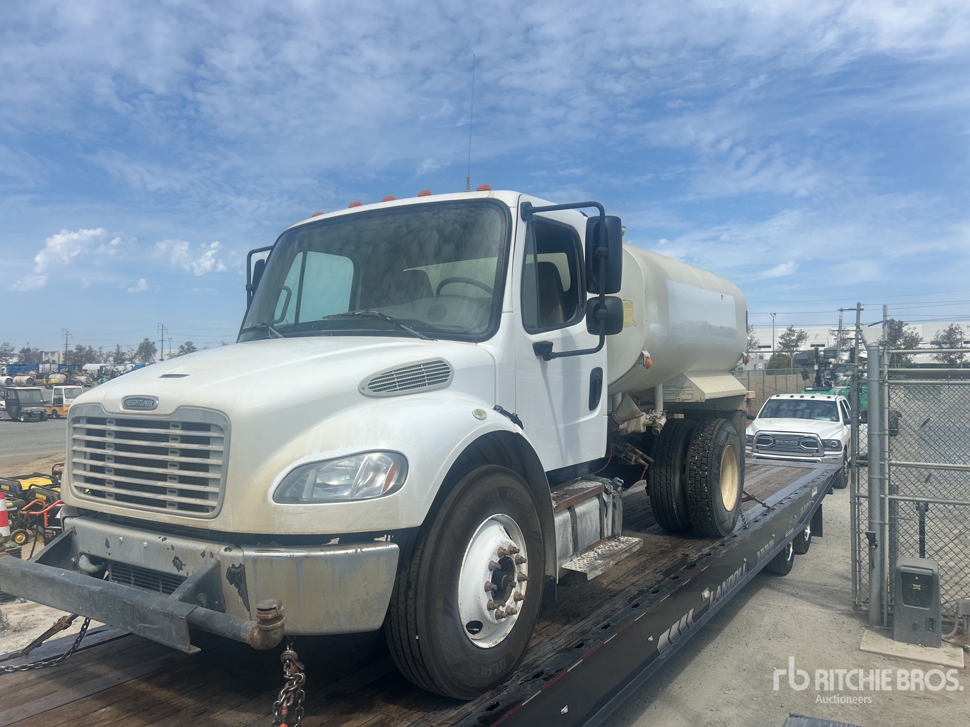 Photo of 2017 Freightliner M2 106