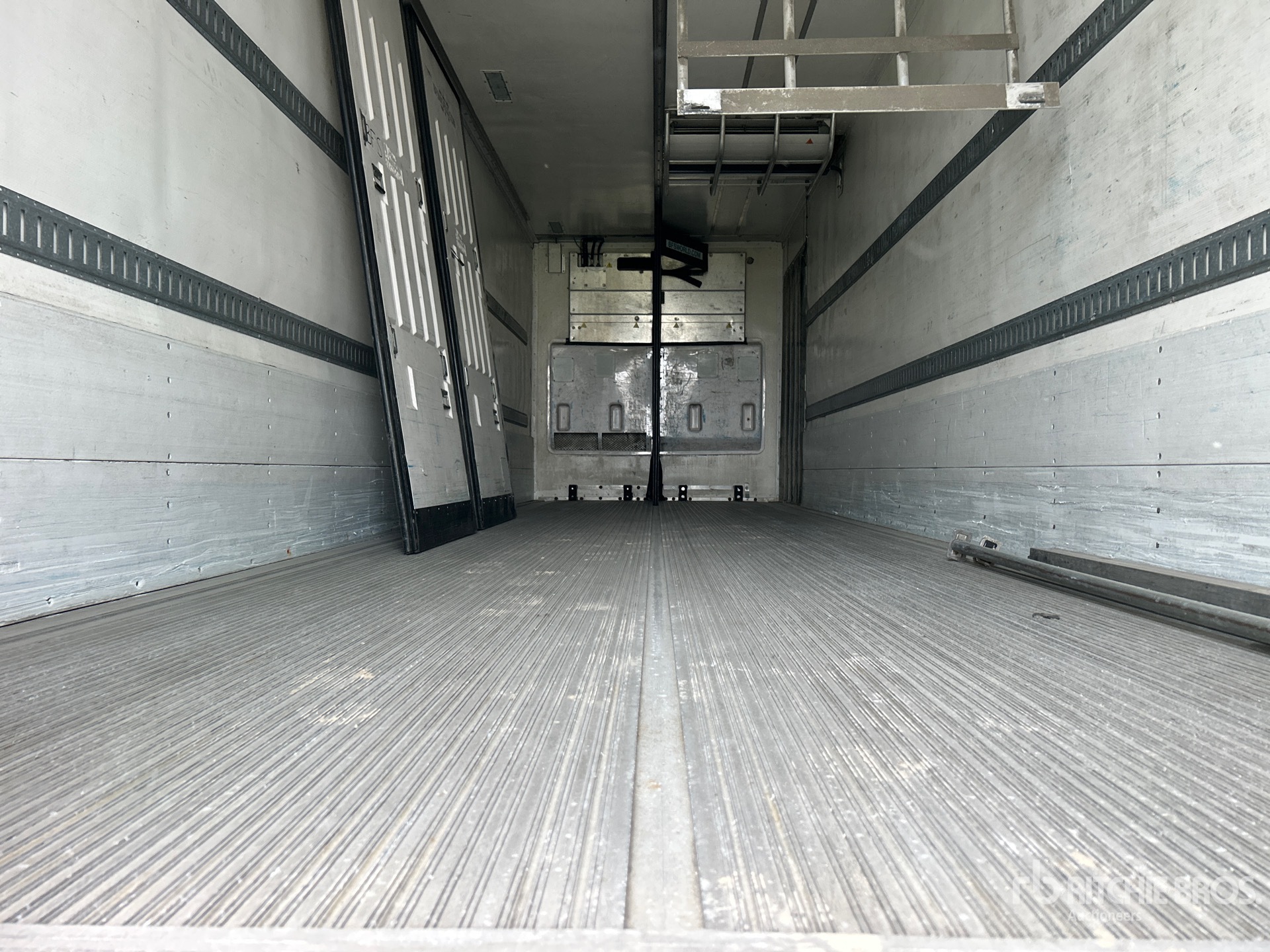 2014 Great Dane 28 ft T/A