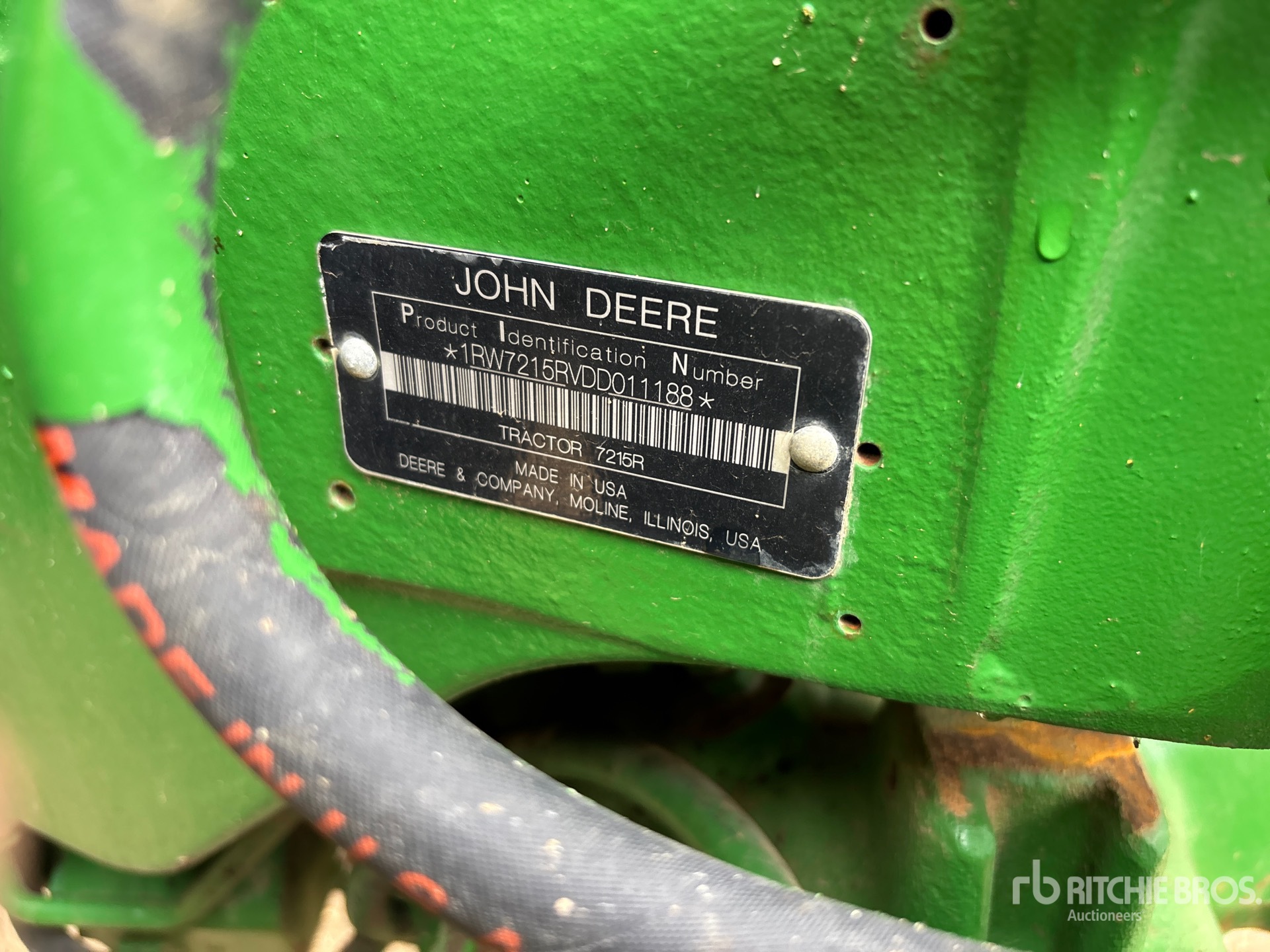 2013 John Deere 7215R