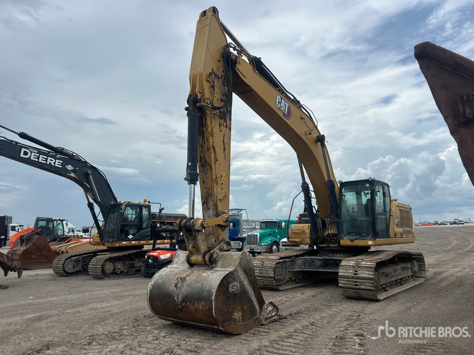 2023 Caterpillar 340