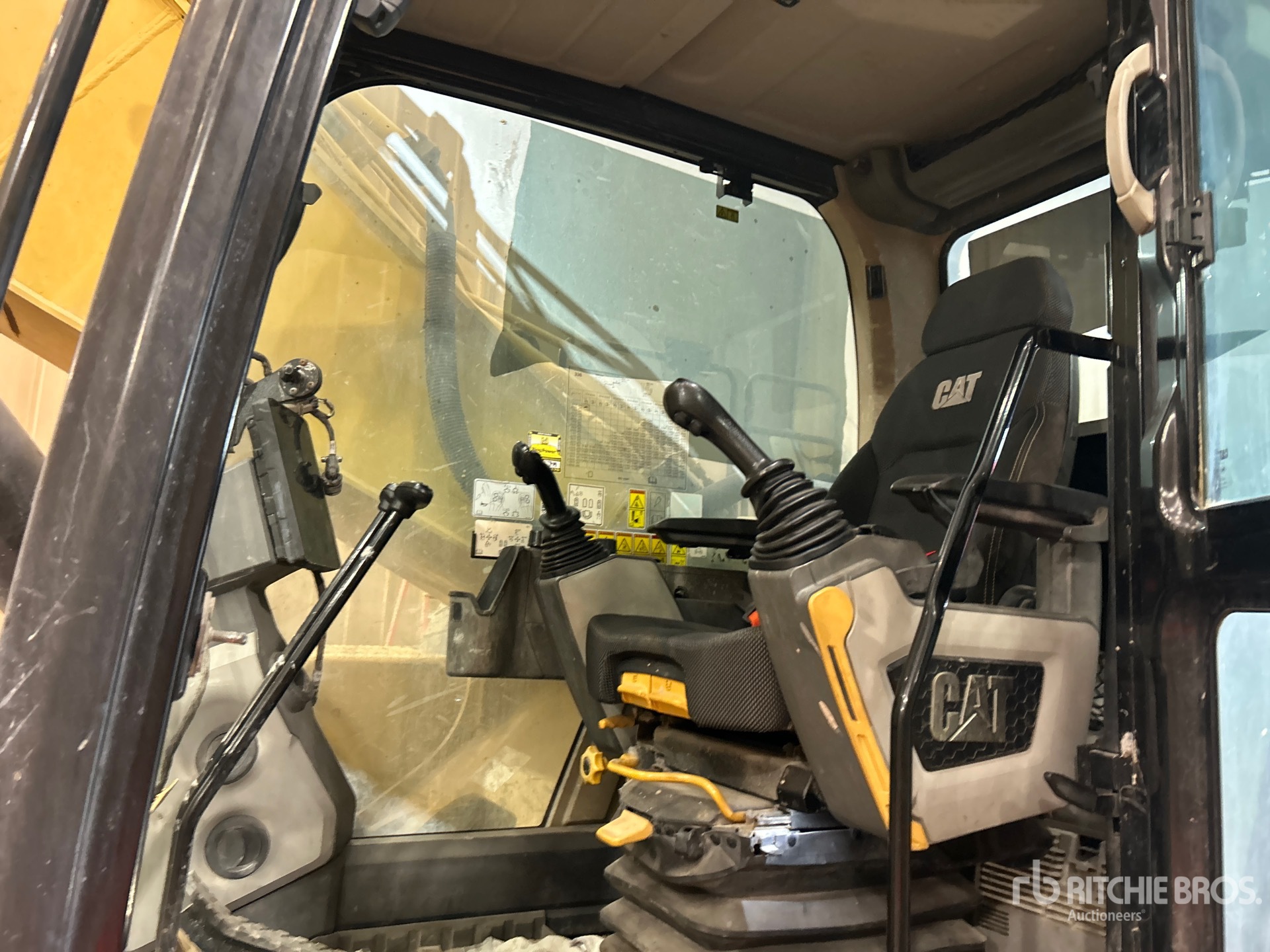 2019 Caterpillar 336