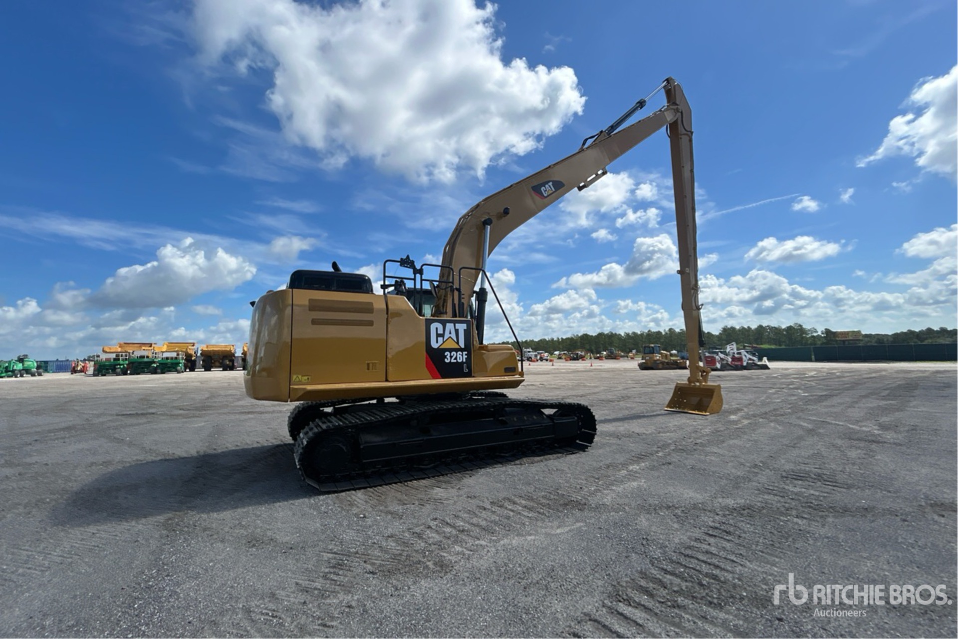 2018 Caterpillar 326F L