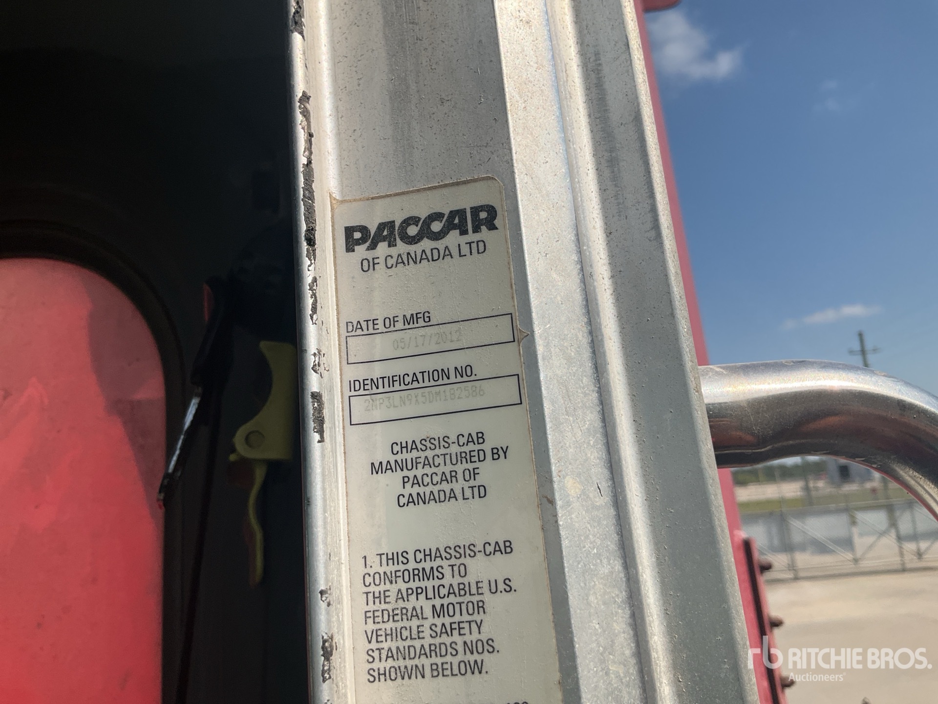 2013 Peterbilt 348