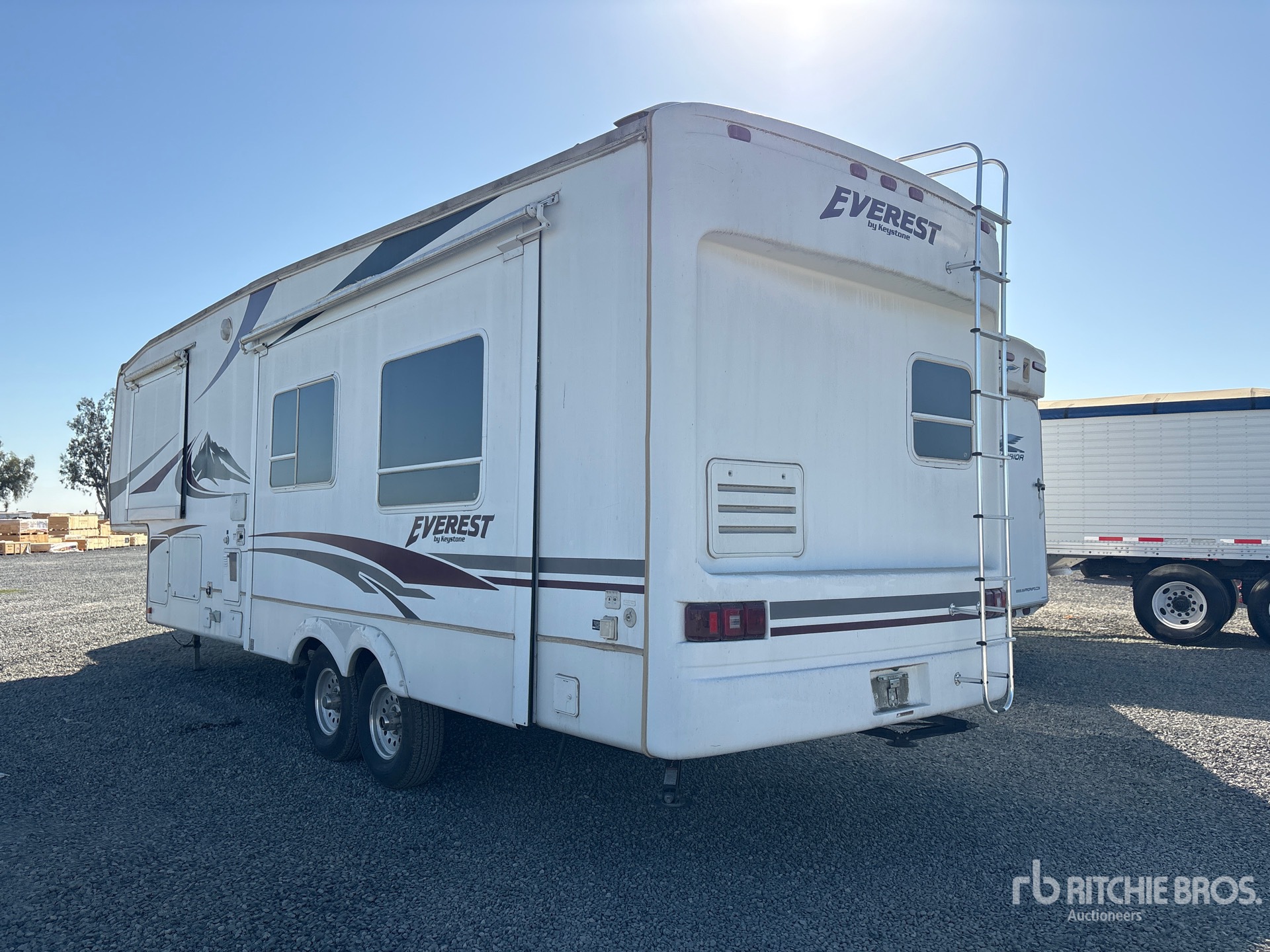 General Appearance with Picture, Left Rear Corner