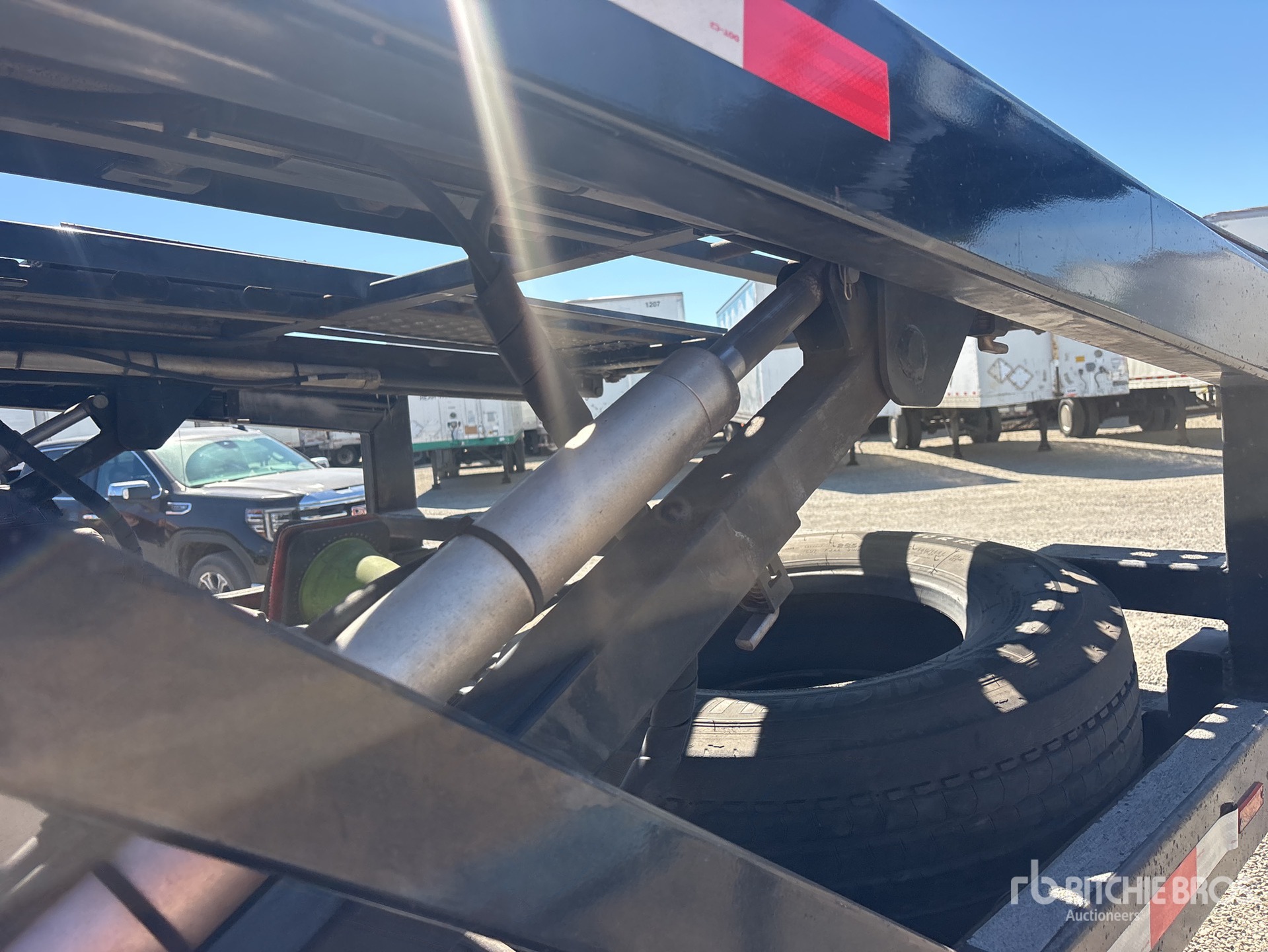 2017 Cottrell T/A OPEN