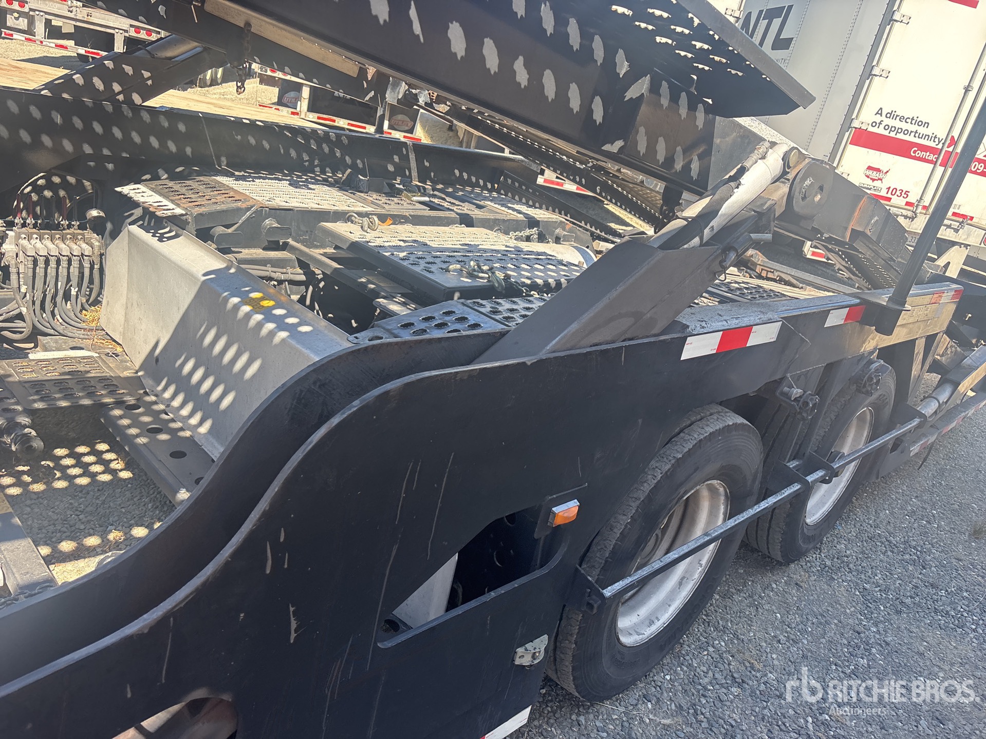 2017 Cottrell T/A OPEN