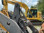 Chassis with Tilt Linkage