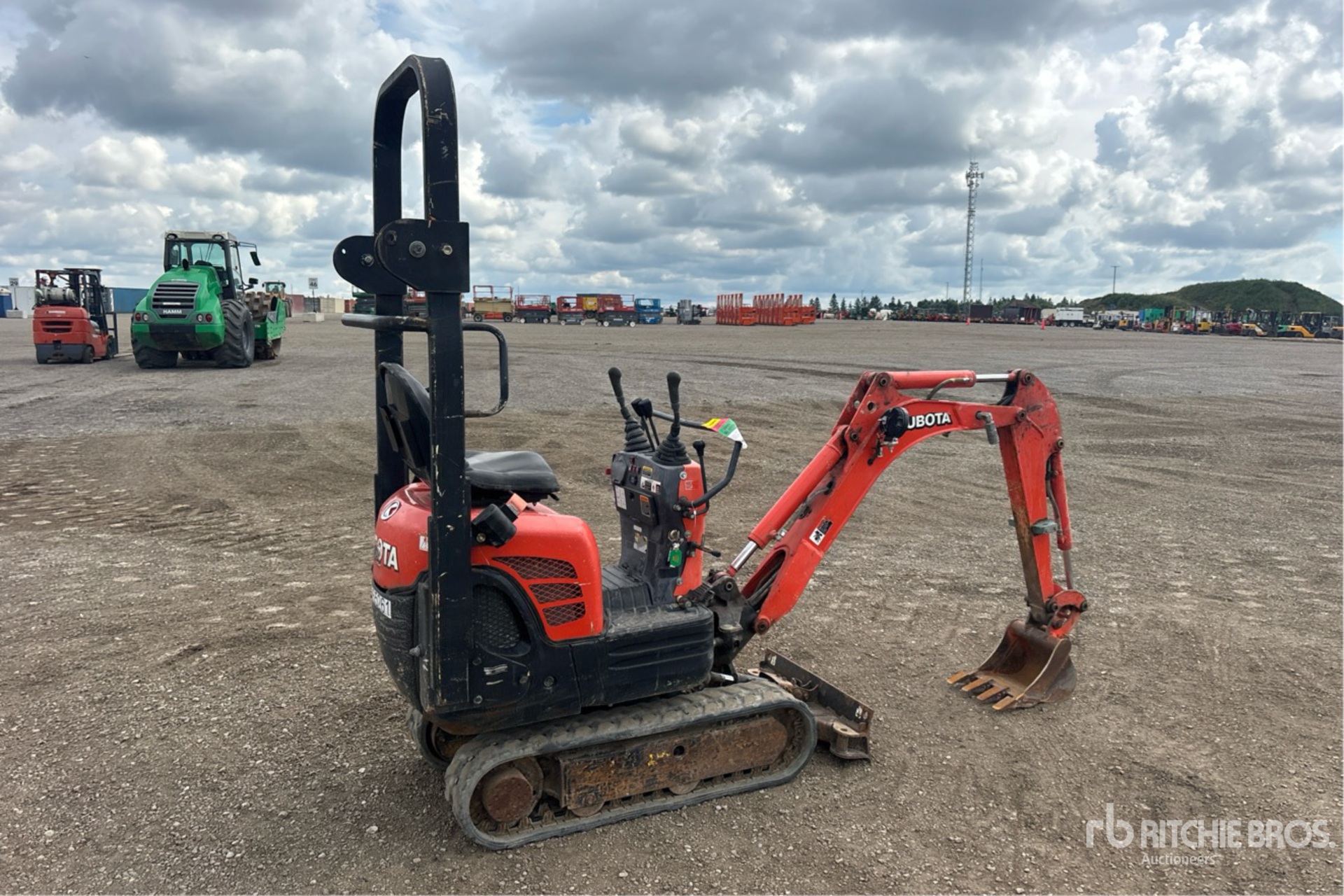 2019 Kubota K008-3