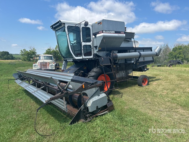 Gleaner M2 Combine Harvester