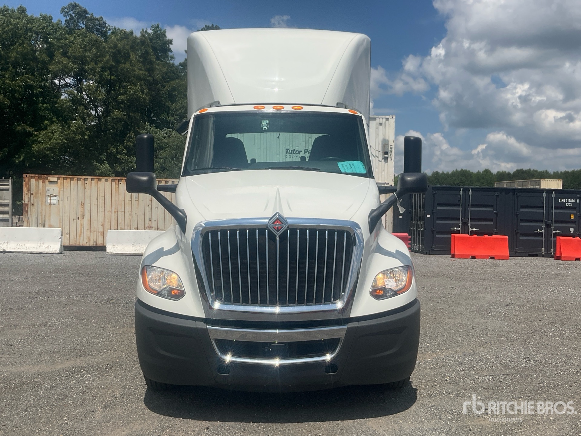 2021 International LT625