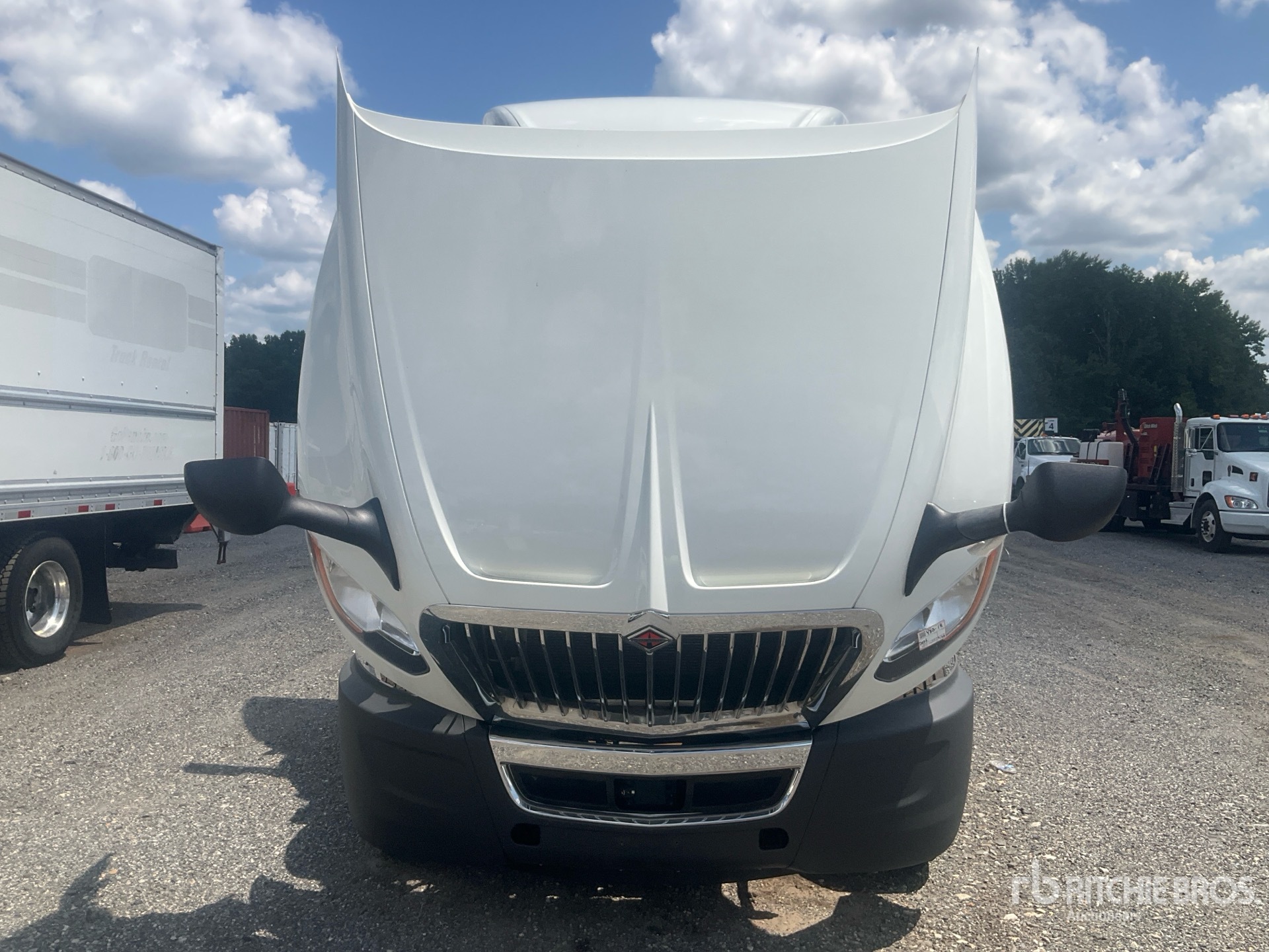 2021 International LT625