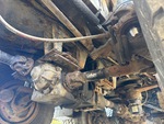 Underbody with Center Drive Axle