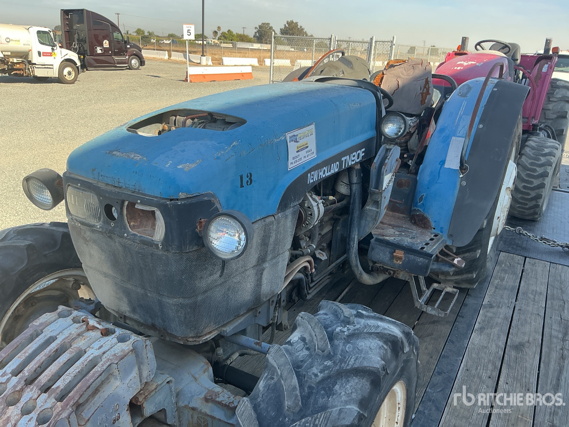 2000 New Holland TN90F