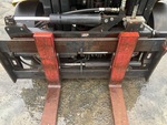 Hydraulics with Fork Positioning Cylinder (on fork carriage)