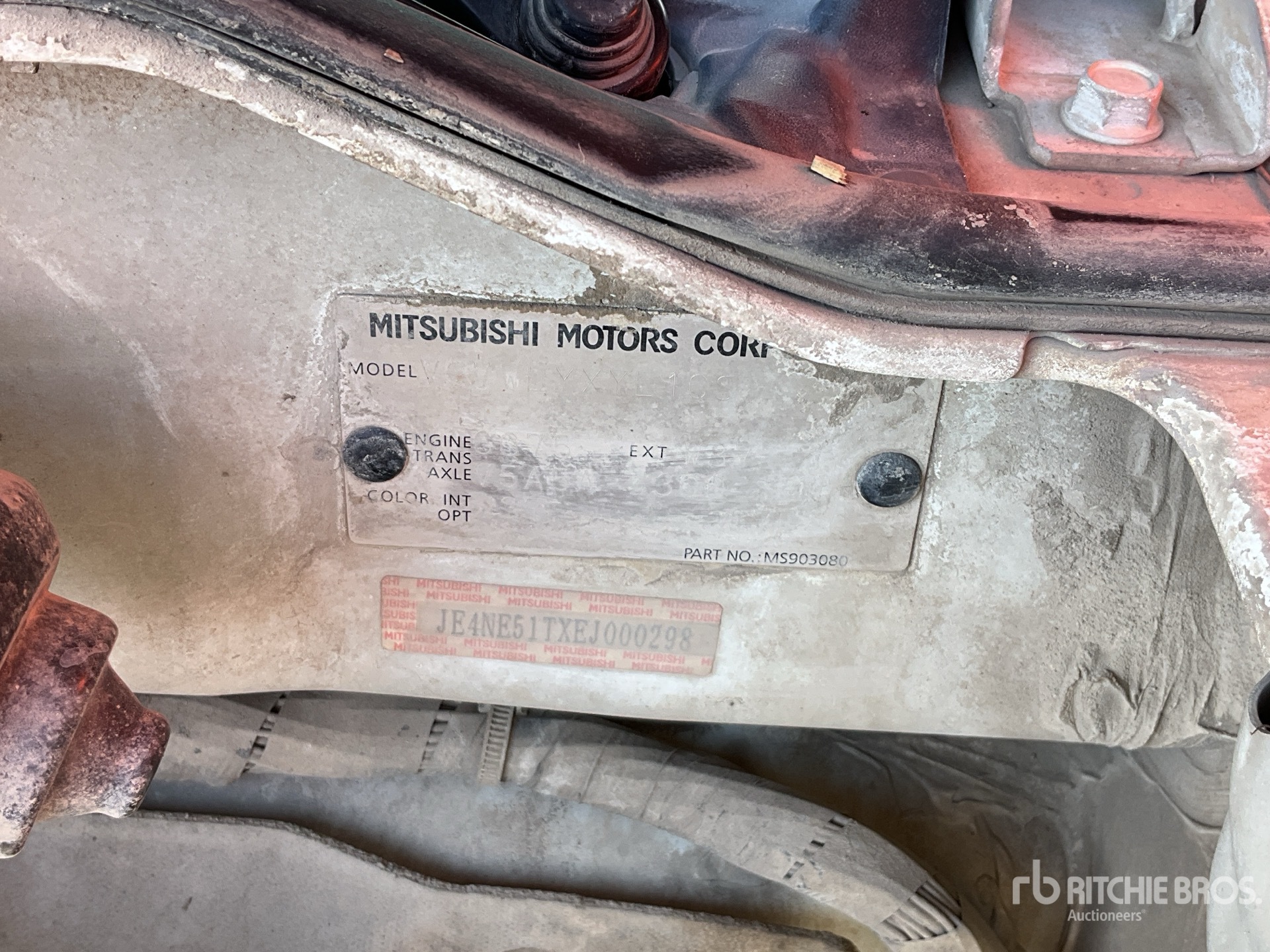 2014 Mitsubishi MONTERO