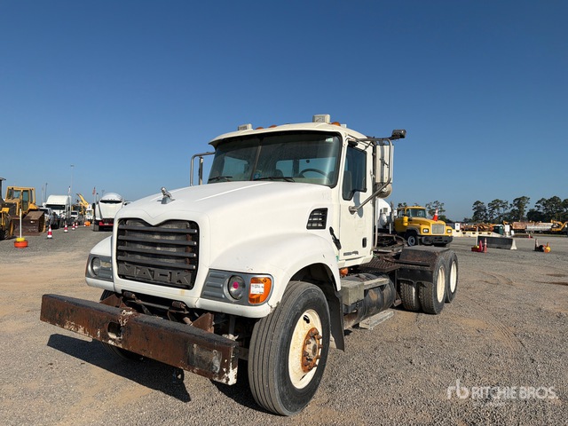 2005 Mack Cv713 6x4 T/a Day Cab Truck Tractor