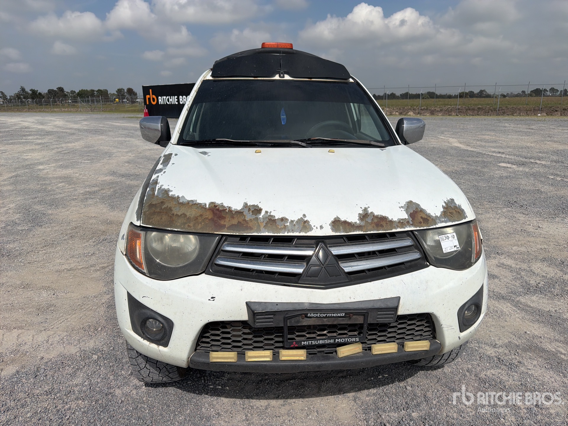 2012 Mitsubishi L200