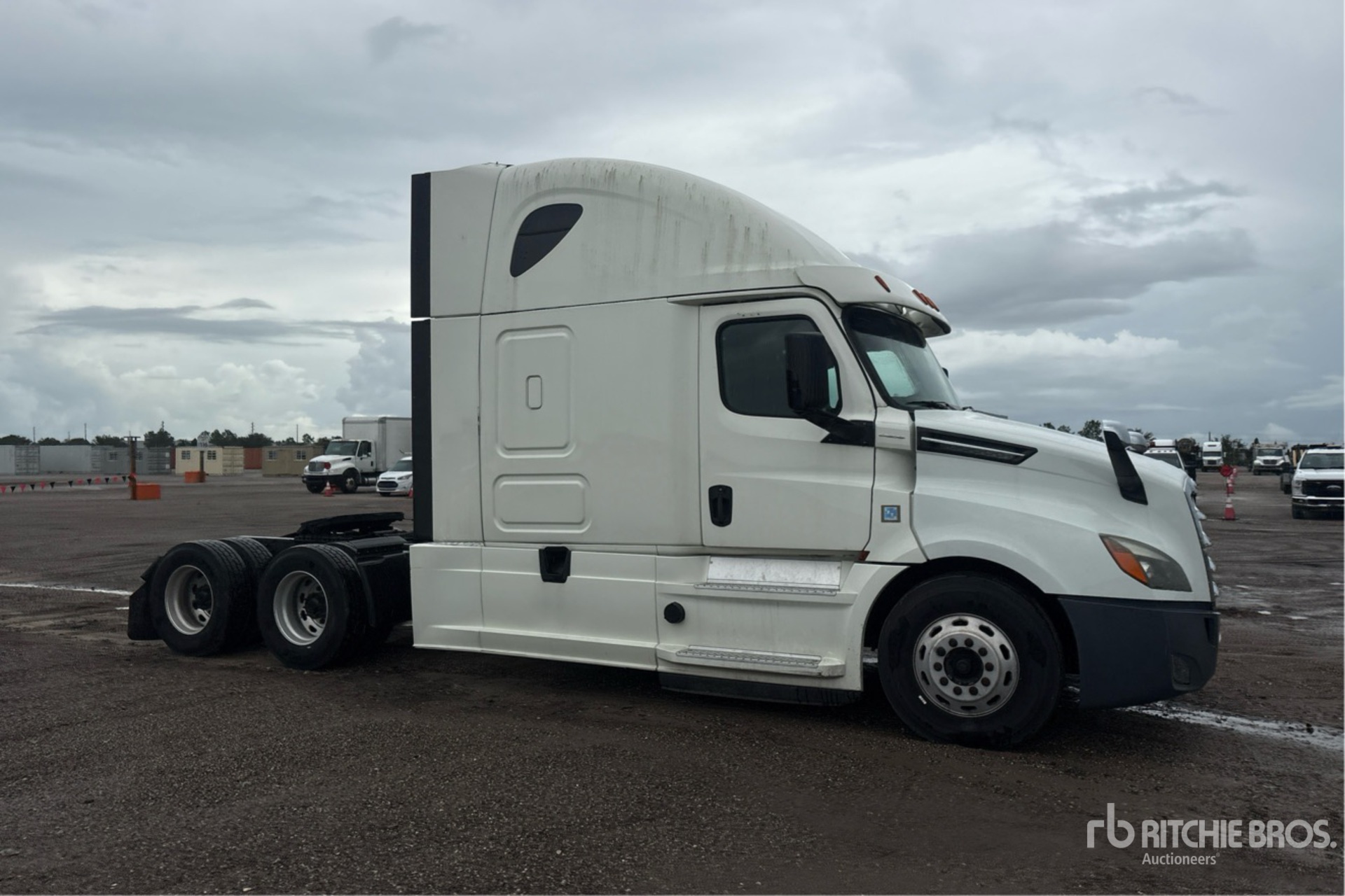 2019 Freightliner CASCADIA 126