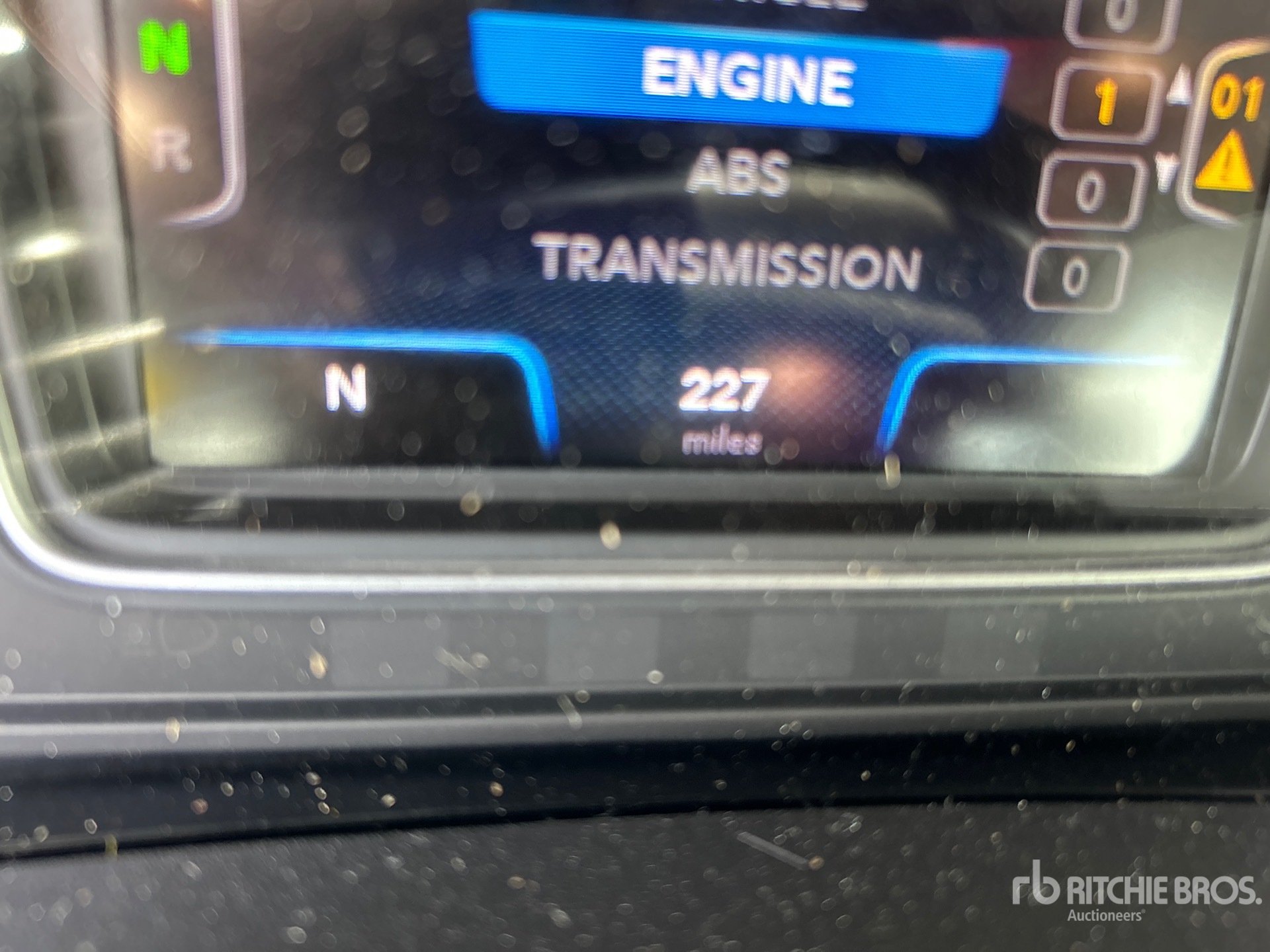 2018 International LT625
