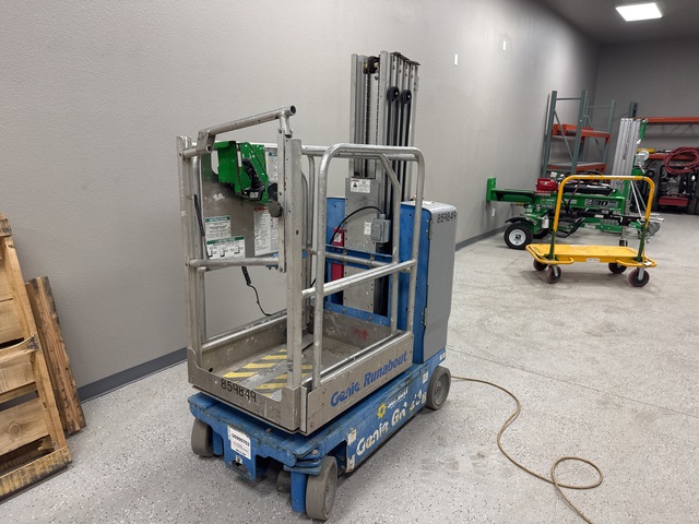 2016 Genie GR-20 Vertical Mast Lift