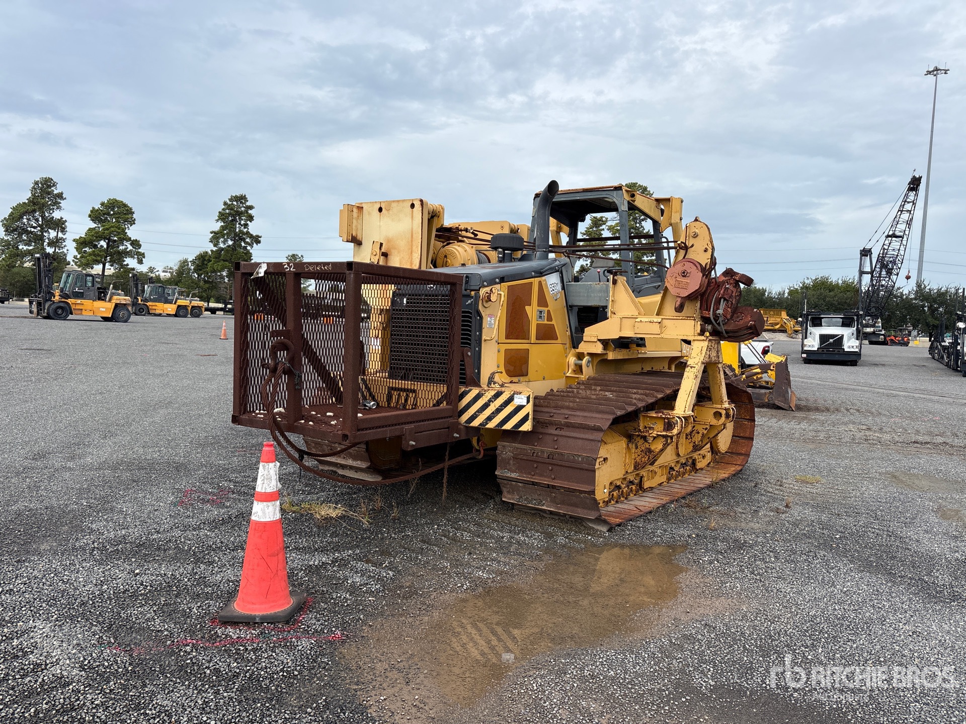 Photo of 2014 John Deere 850K LGP