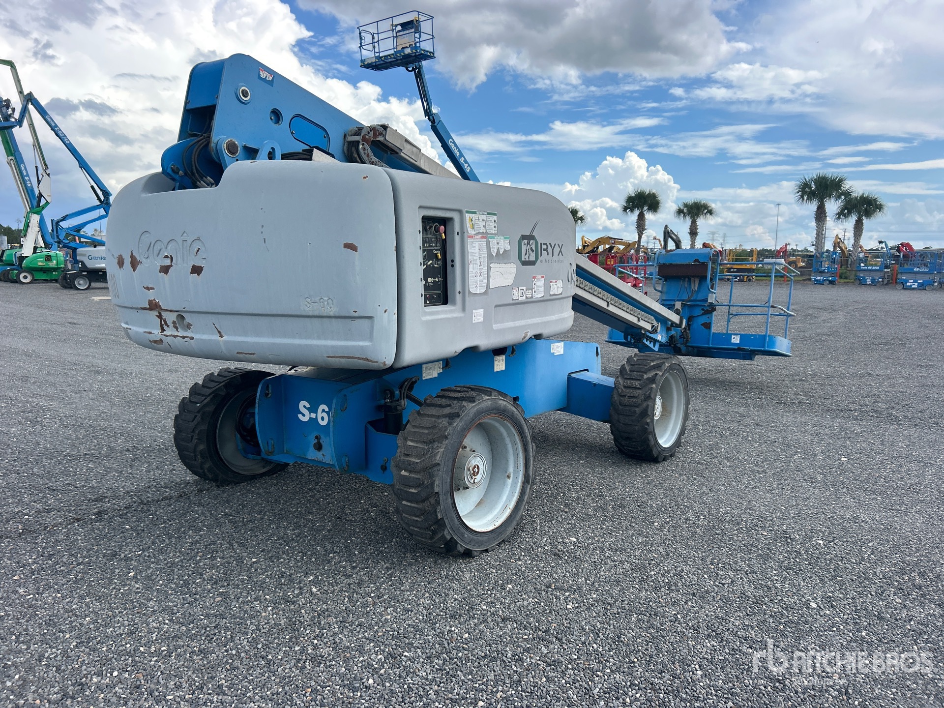2012 Genie S-60X