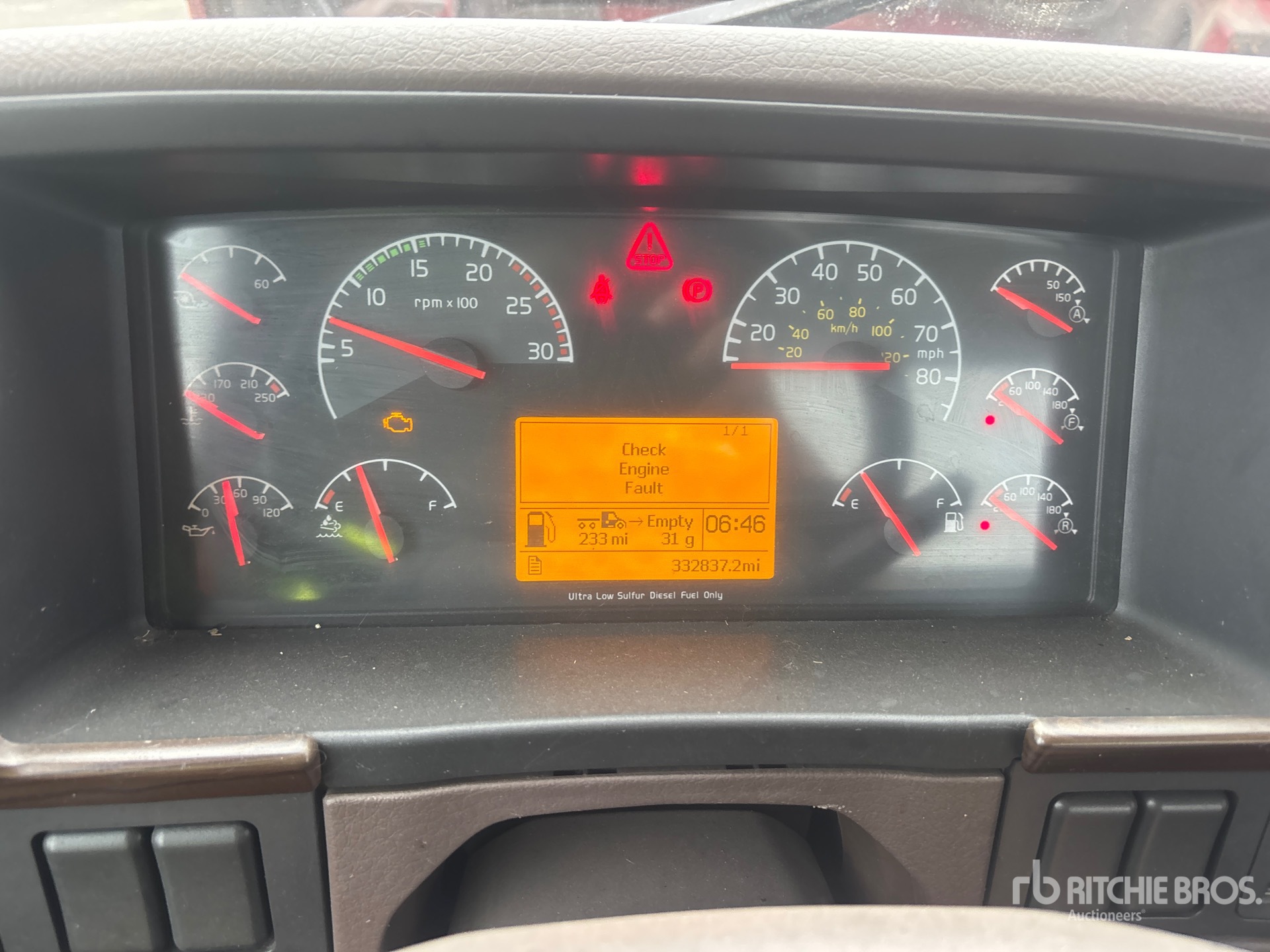 2014 Volvo VNL300