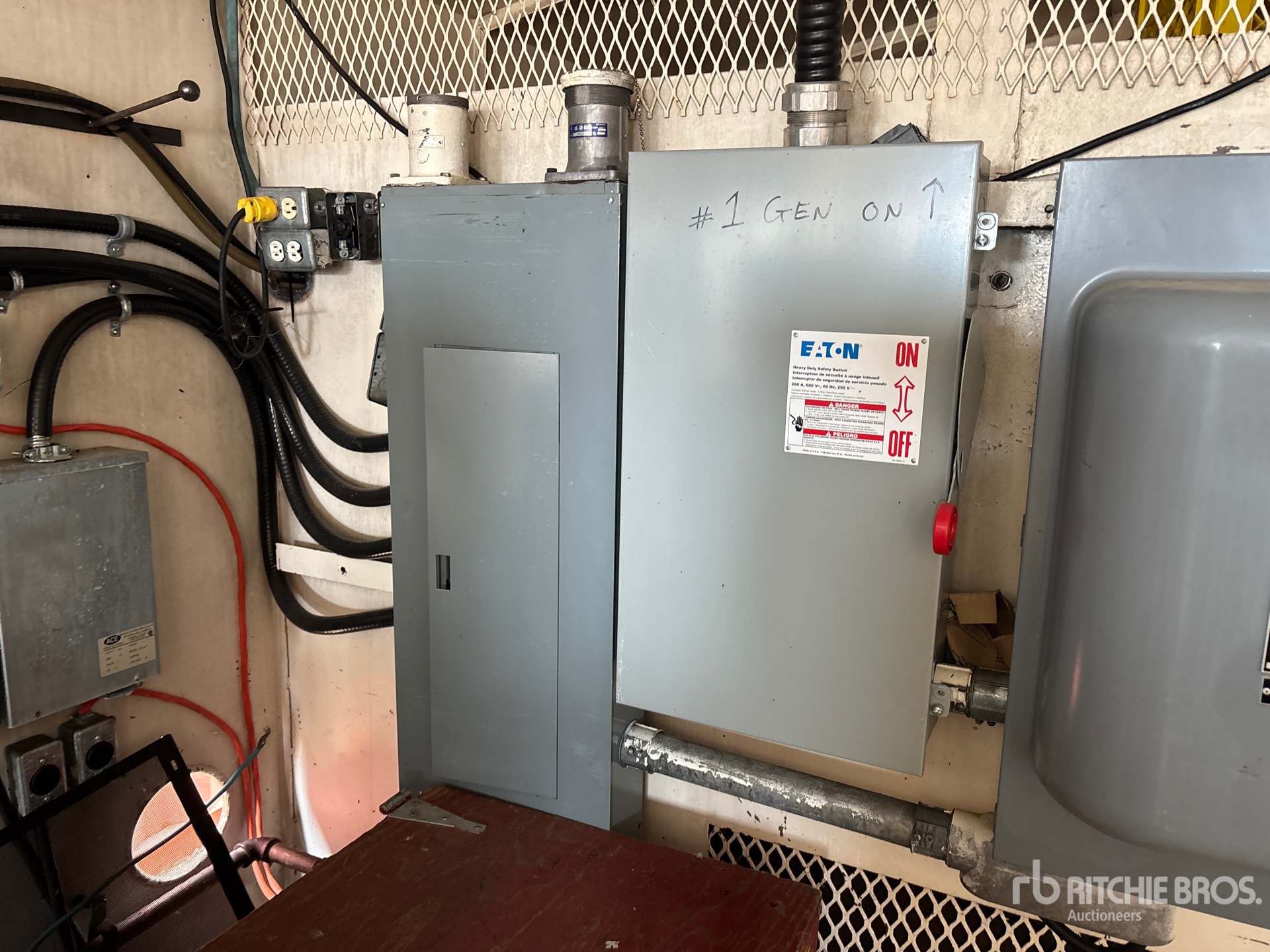 2007 Caterpillar SKID-MOUNTED DUAL