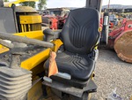 Cab with Seats/armrests