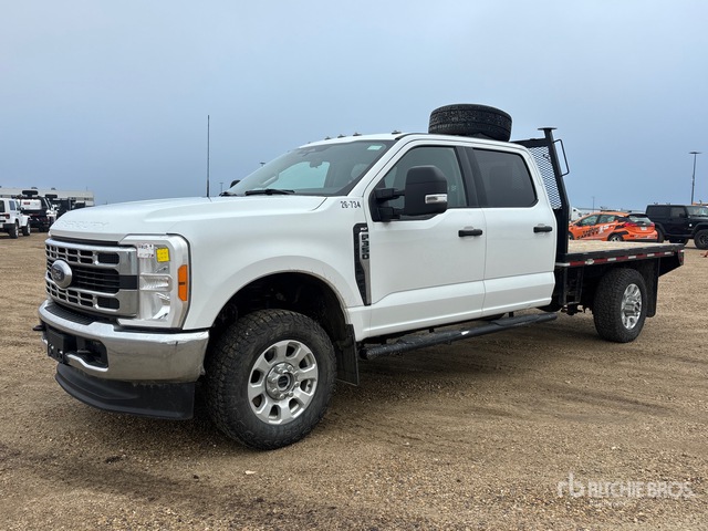 2023 Ford F-350 Xlt 4x4 Crew Cab Flatbed Truck