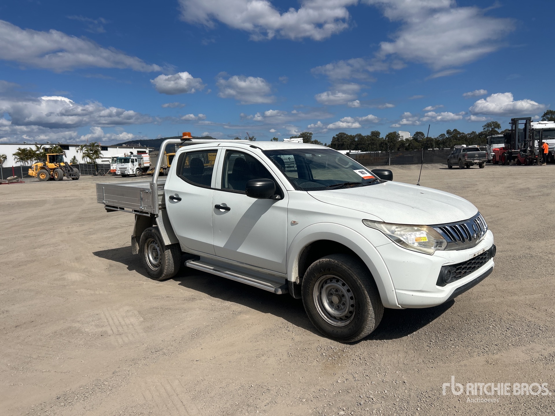 2016 Mitsubishi TRITON
