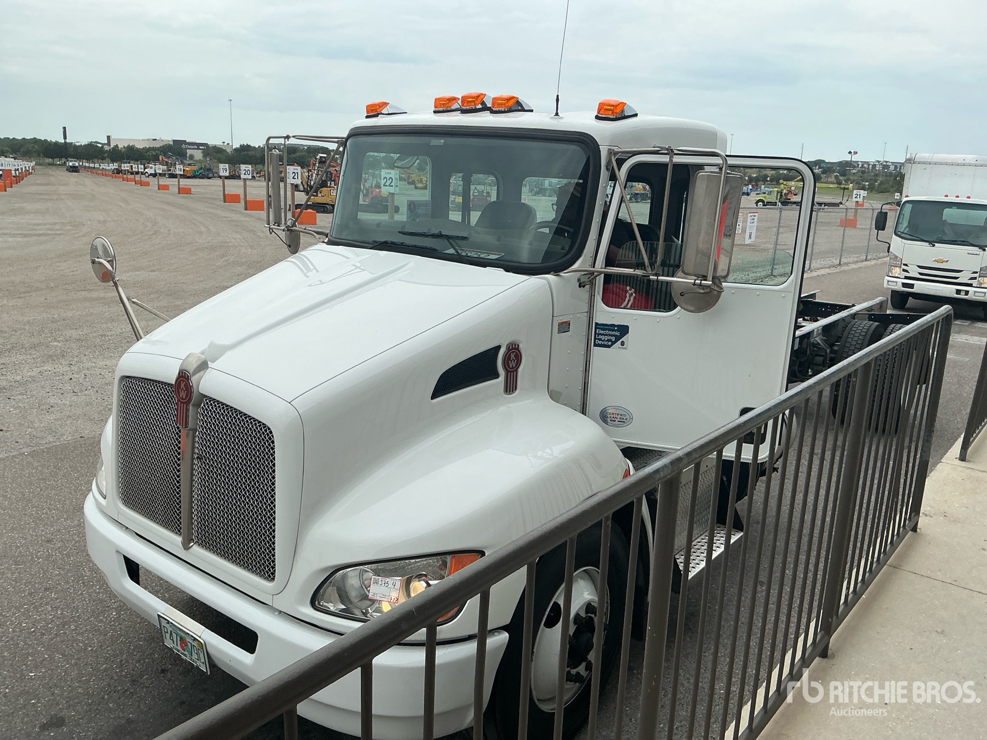 2020 Kenworth T370