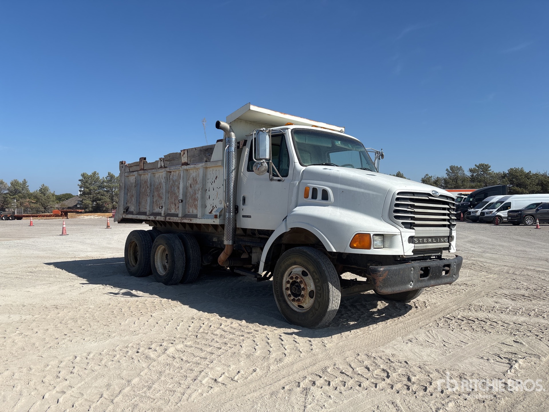2004 Sterling LT8500