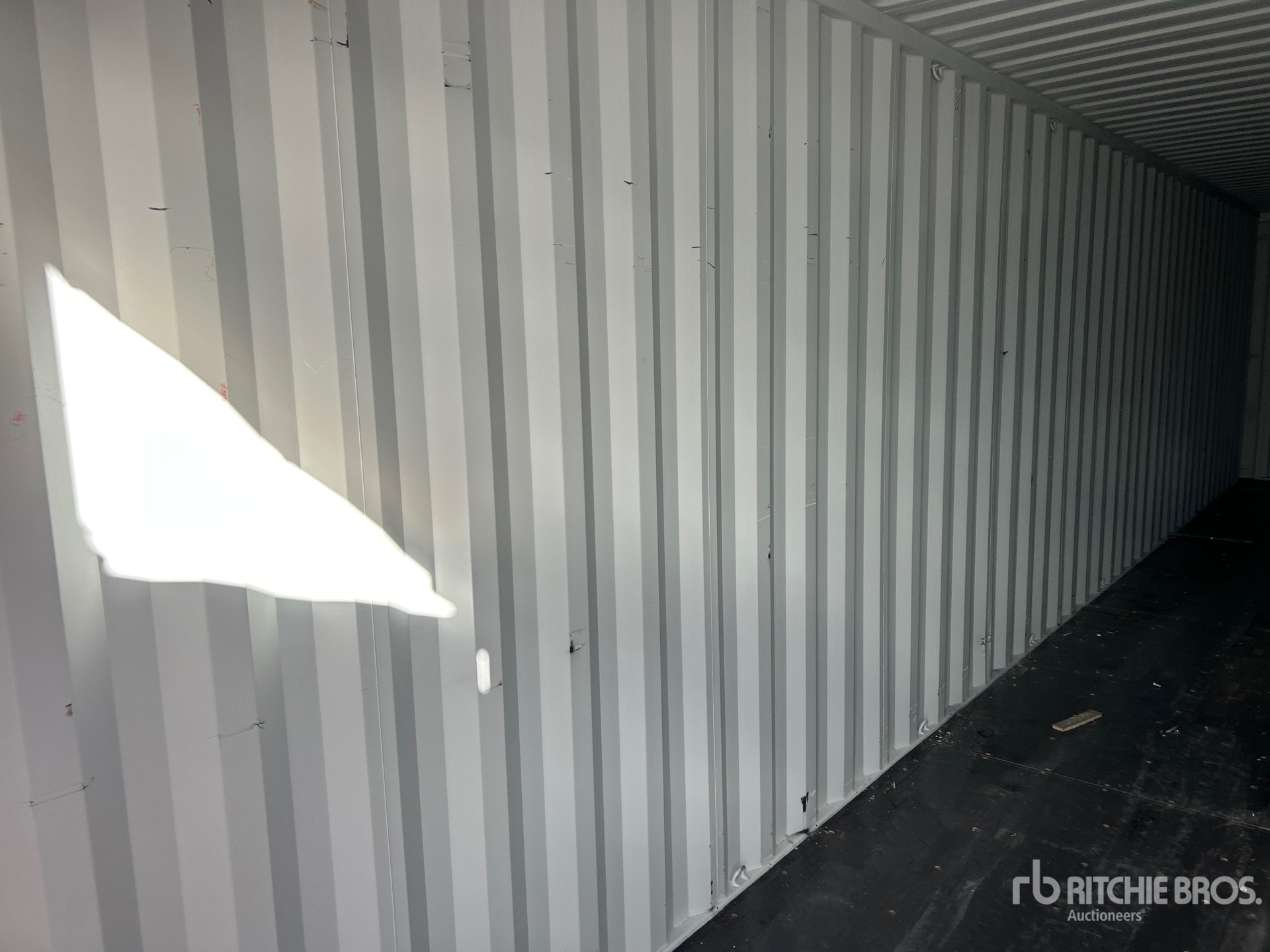 2026 AGT 40 FT HQ