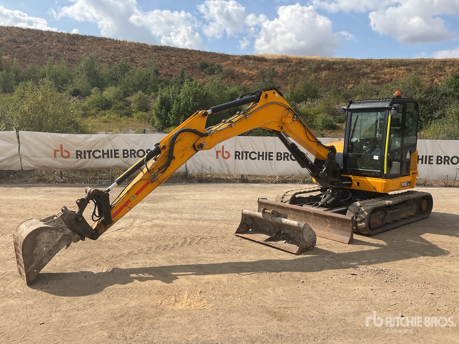 2019 JCB 86C
