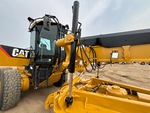 Hydraulics with Blade Lift Cylinders